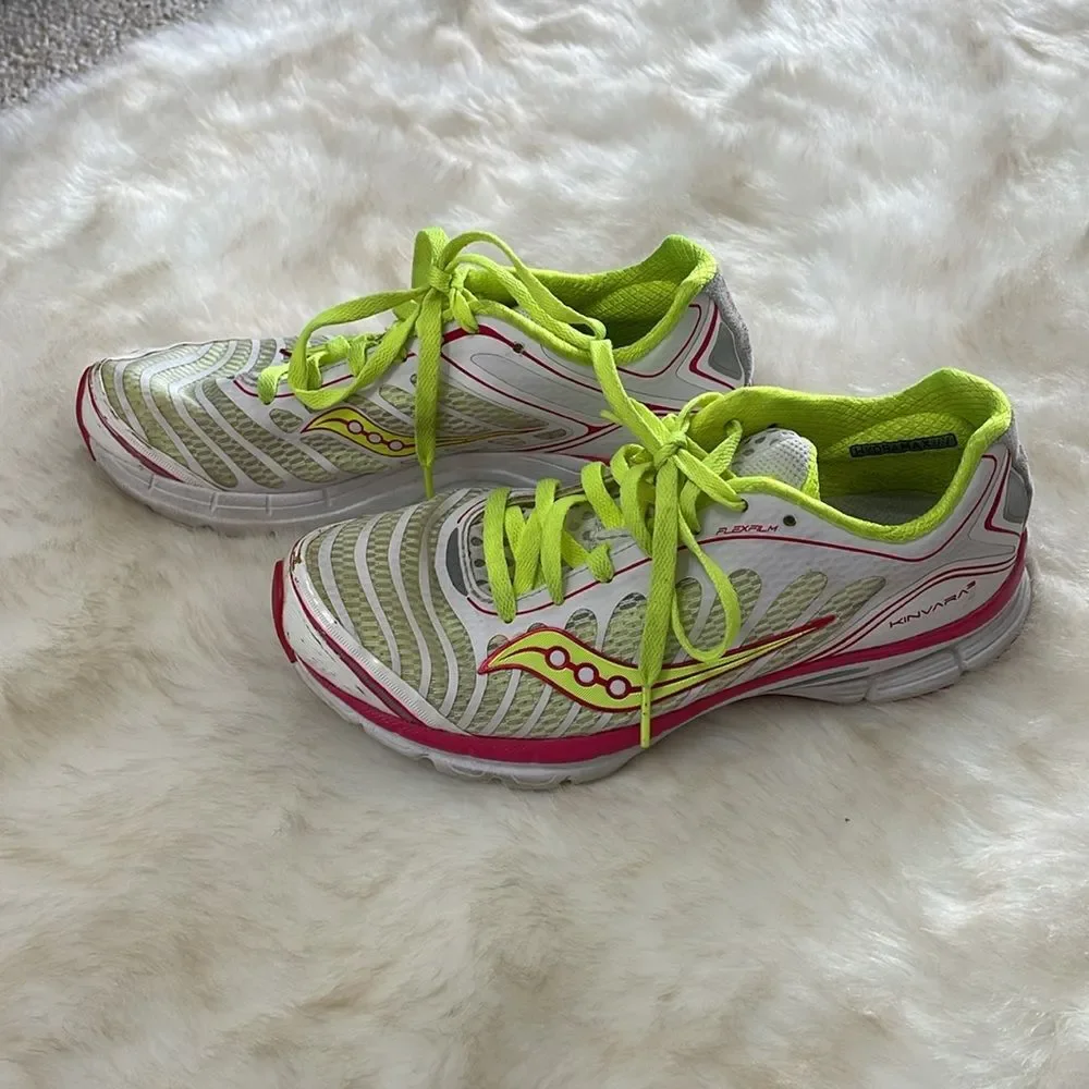 Saucony see photos